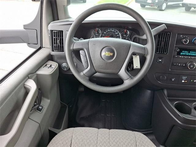 2025 Chevrolet Express Cutaway 3500 Base