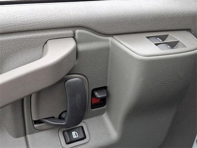 2025 Chevrolet Express Cutaway 3500 Base