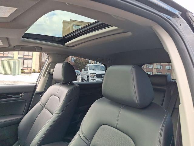 2024 Honda Civic Hatchback EX-L CVT