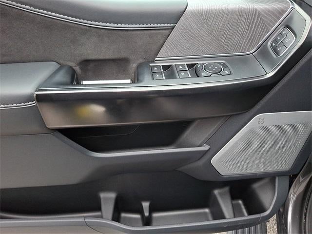 2023 Ford F-150 Platinum 4WD SuperCrew 5.5' Box