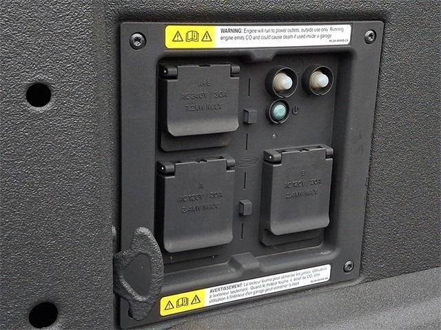 2023 Ford F-150 Platinum 4WD SuperCrew 5.5' Box