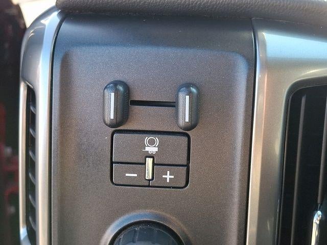 2016 Chevrolet Silverado 3500 HD Crew Cab Standard Box 4-Wheel Drive LT