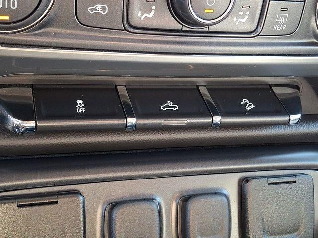 2016 Chevrolet Silverado 3500 HD Crew Cab Standard Box 4-Wheel Drive LT