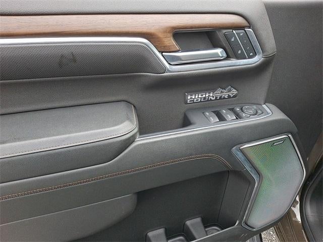 2023 Chevrolet Silverado 1500 Crew Cab Short Box 4-Wheel Drive High Country