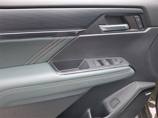 2024 GMC Acadia AWD AT4