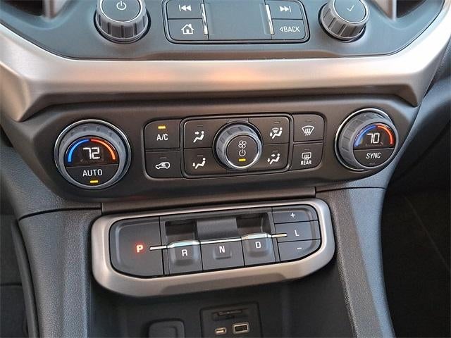 2023 GMC Acadia AWD Denali