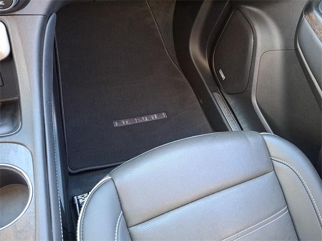 2023 GMC Acadia AWD Denali