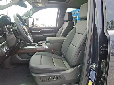 2025 GMC Sierra 3500 HD SLT