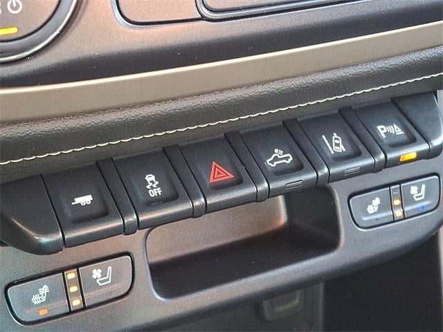 2022 GMC Canyon Crew Cab Short Box 4-Wheel Drive Denali