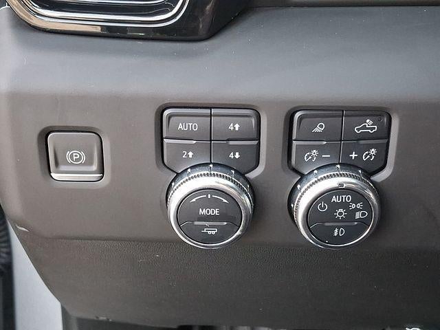 2023 GMC Sierra 1500 Crew Cab Short Box 4-Wheel Drive AT4