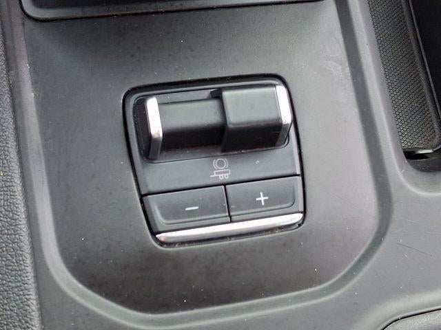 2023 GMC Sierra 1500 Crew Cab Short Box 4-Wheel Drive AT4