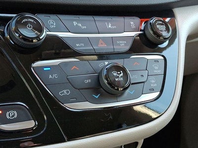 2024 Chrysler Pacifica Touring L FWD