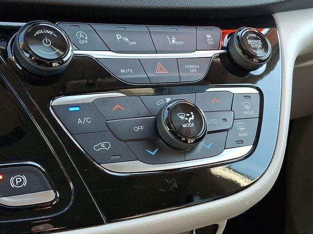 2024 Chrysler Pacifica Touring L FWD