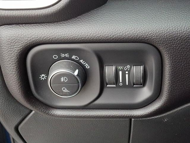 2023 RAM 2500 Laramie 4x4 Crew Cab 6'4" Box