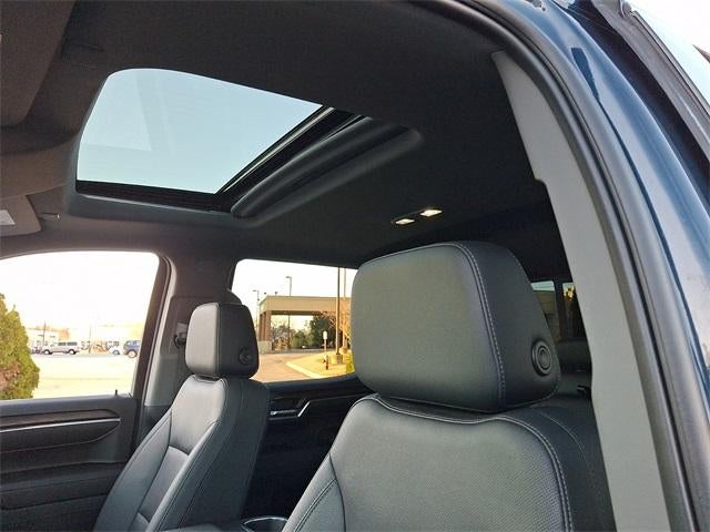 2023 GMC Sierra 1500 Crew Cab Short Box 4-Wheel Drive SLT