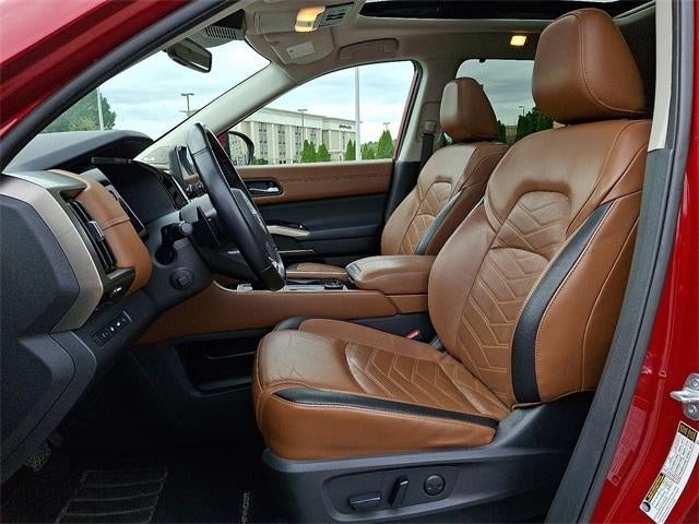 2023 Nissan Pathfinder Platinum 4WD