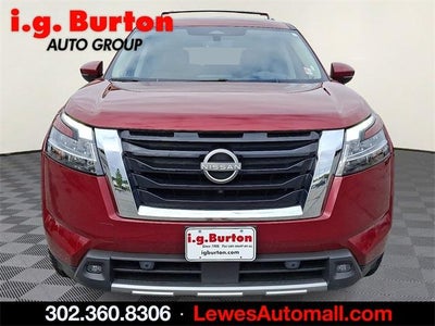 2023 Nissan Pathfinder Platinum 4WD