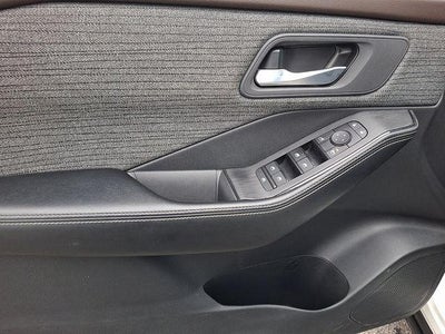 2023 Nissan Rogue AWD SV *Ltd Avail*