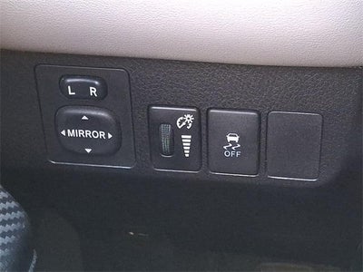 2014 Toyota RAV4 AWD 4dr XLE (Natl)