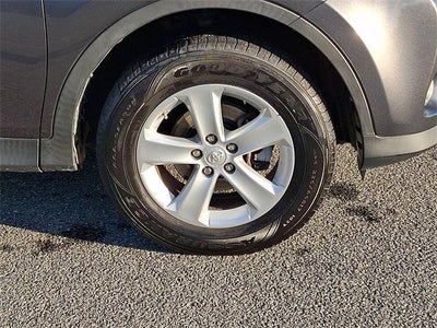 2014 Toyota RAV4 AWD 4dr XLE (Natl)