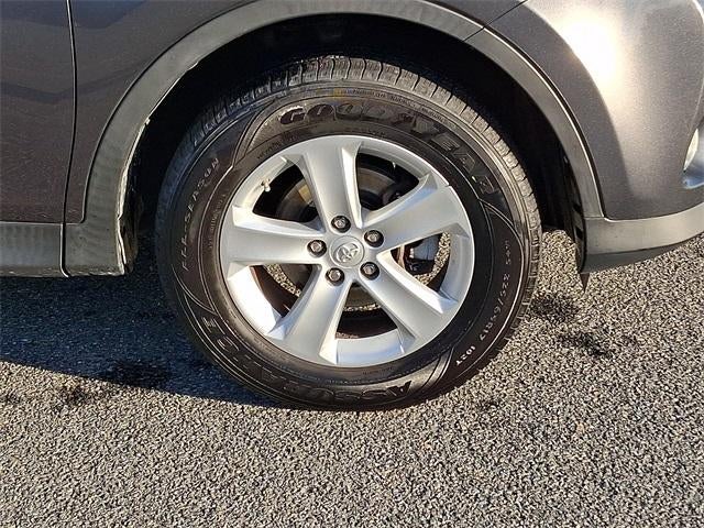 2014 Toyota RAV4 AWD 4dr XLE (Natl)