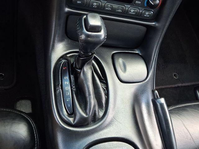 2004 Chevrolet Corvette Base
