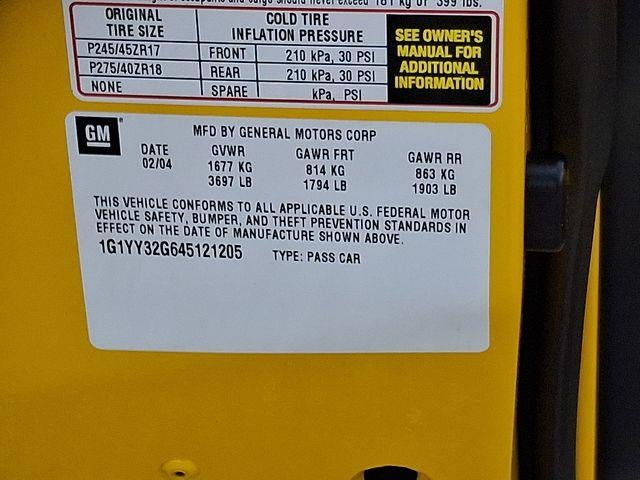 2004 Chevrolet Corvette Base