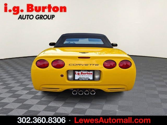 2004 Chevrolet Corvette Base