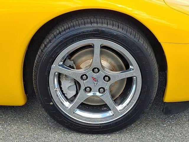 2004 Chevrolet Corvette Base