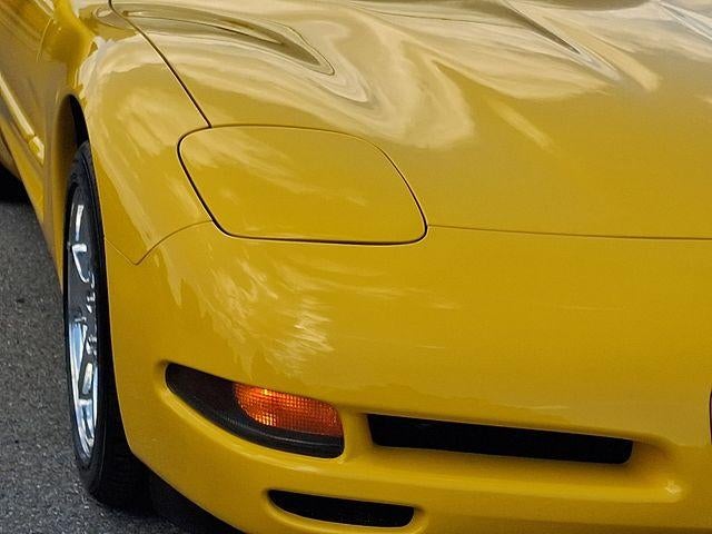 2004 Chevrolet Corvette Base