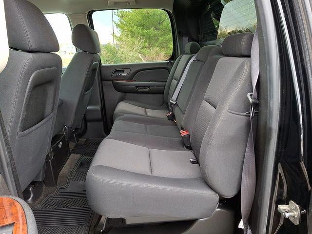 2013 Chevrolet Avalanche LS