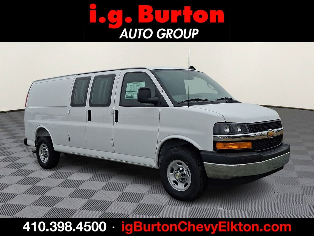 2025 Chevrolet Express 2500 Work Van Cargo